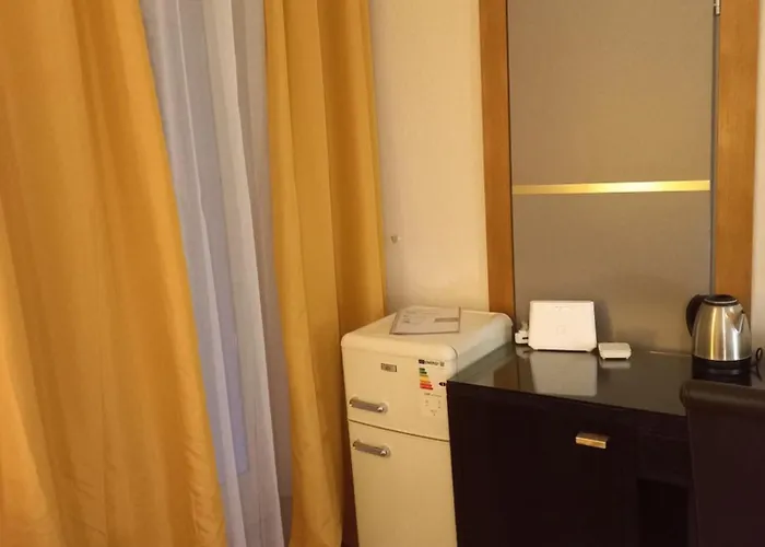 Stefano House Fontana Di Trevi דירה רומא